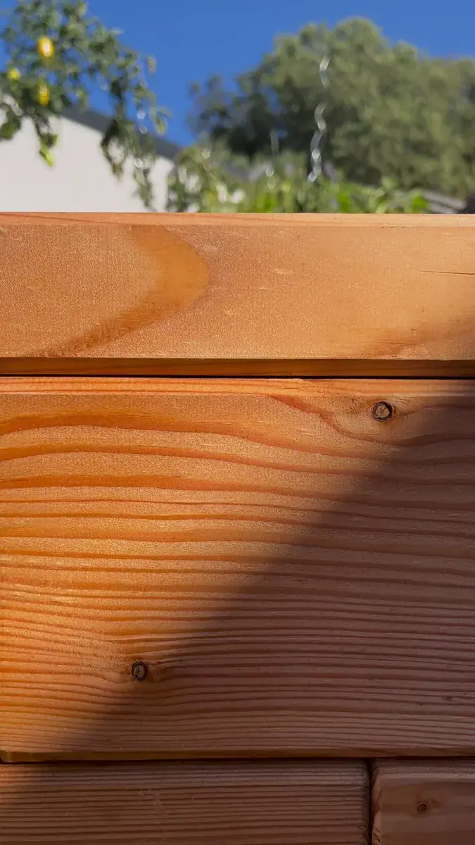Wood detail