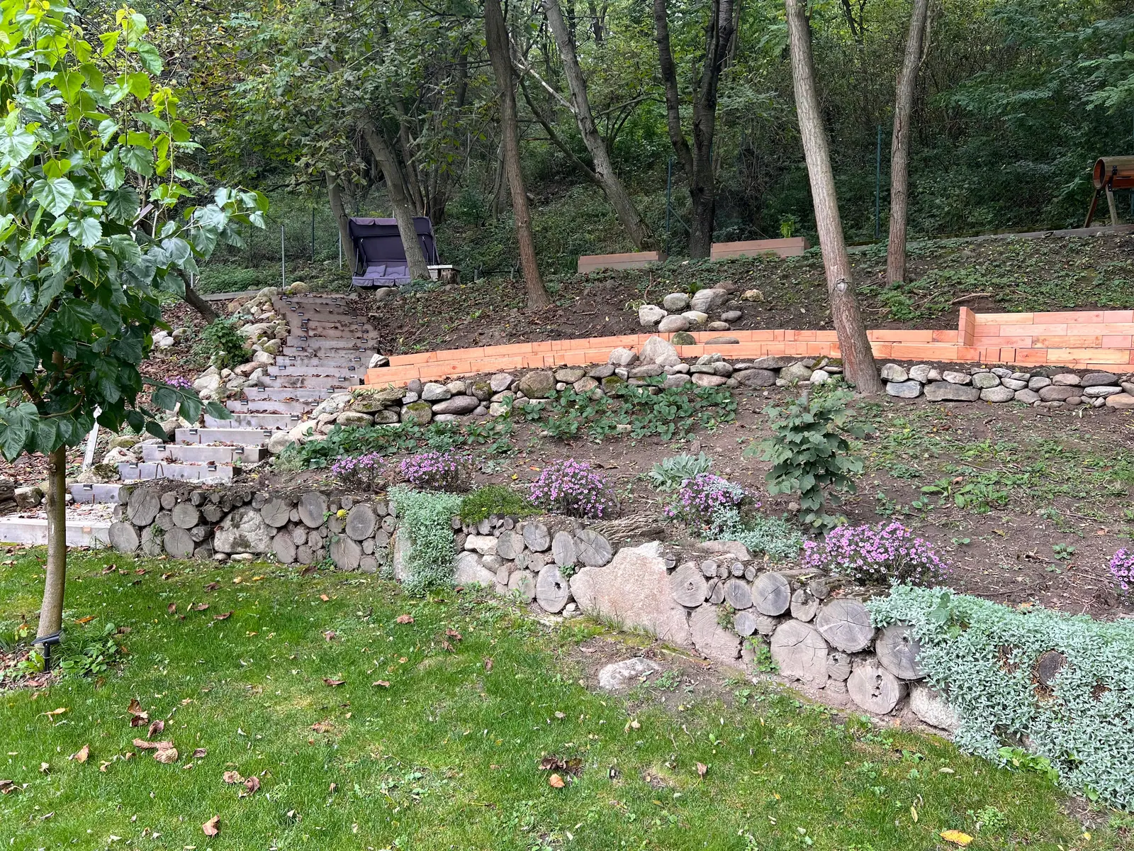 Transforming a Neglected Garden Corner: Design and Build with GridGarden Raised Beds — GridGarden